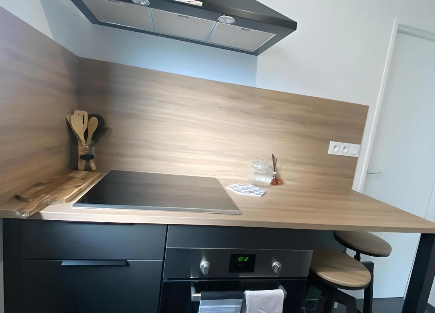 Gite L Ainstant A 2 Pas De La Riviere, Proche Cnpe Et A42 Neuville-sur-Ain Appartement